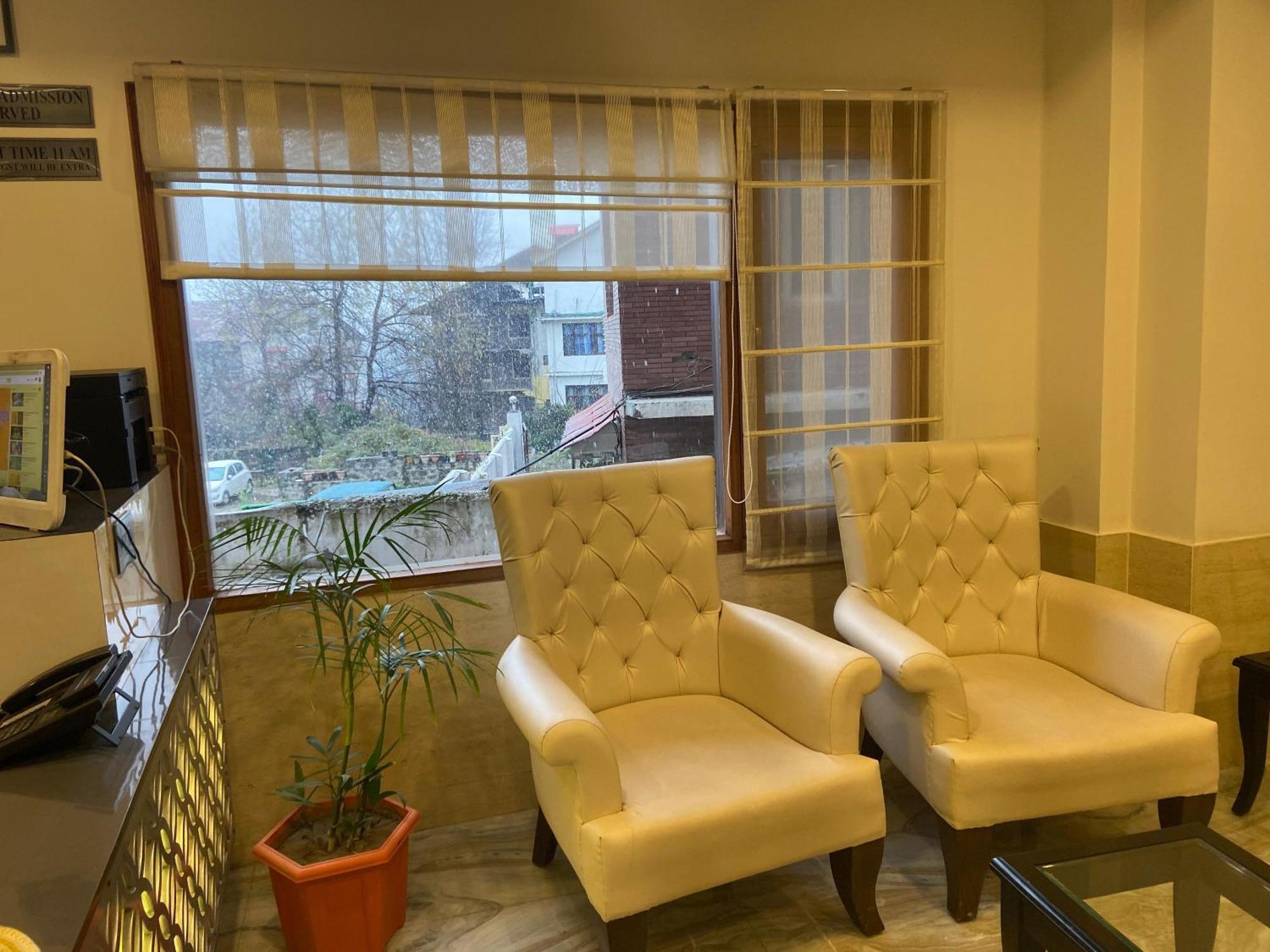 Hotel Ambika Residency Manali — Photos 2